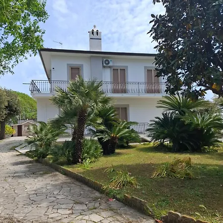 Casa Camanto アパート